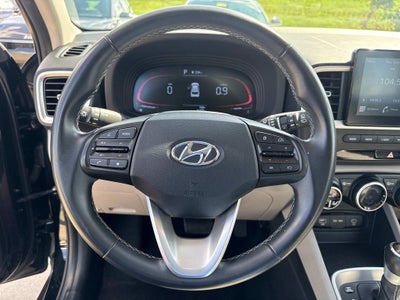 2025 Hyundai VENUE SEL