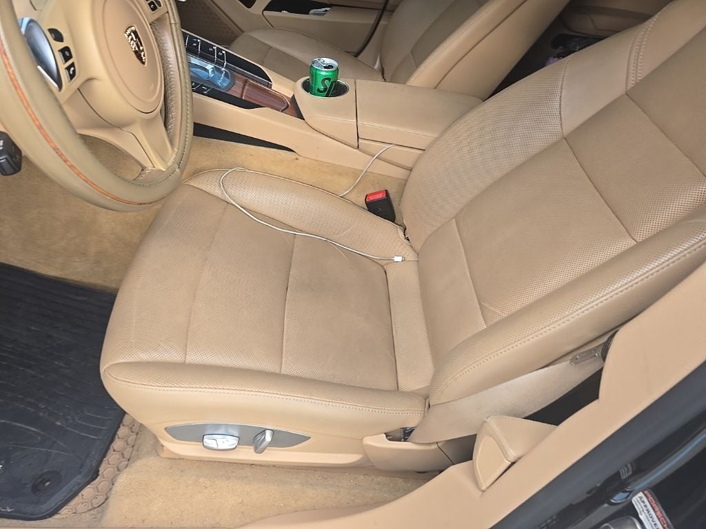 2014 Porsche Panamera 4