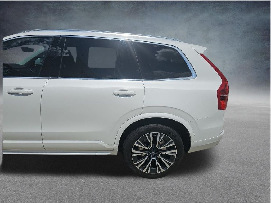 2020 Volvo XC90 T6 Momentum