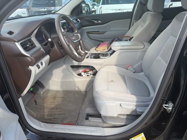 2022 GMC Acadia SLE