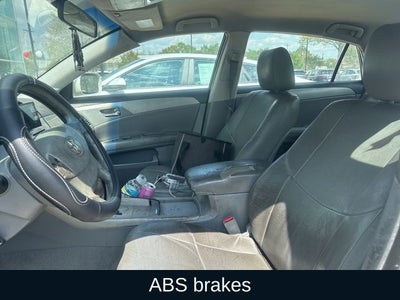 2010 Toyota Avalon XLS