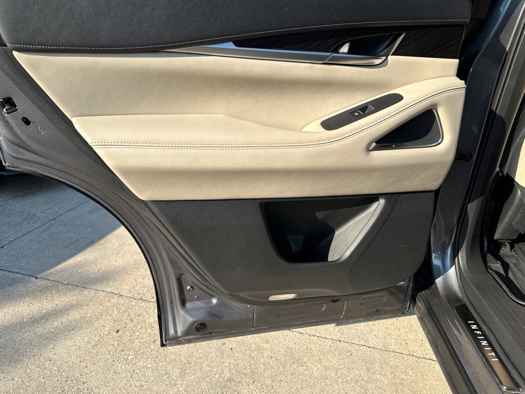 2023 INFINITI QX60 Sensory