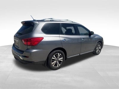 2017 Nissan Pathfinder SV