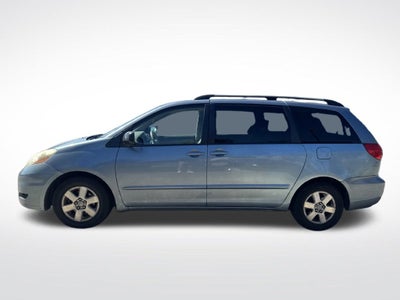 2010 Toyota Sienna LE