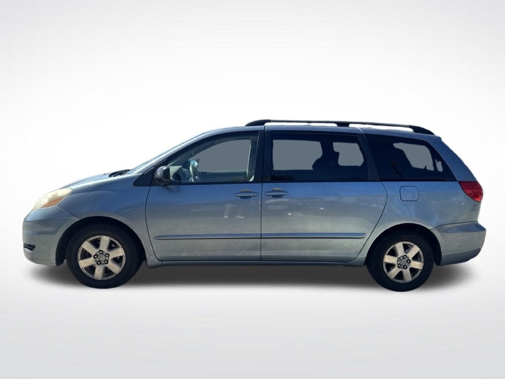 2010 Toyota Sienna LE