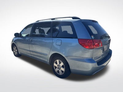 2010 Toyota Sienna LE