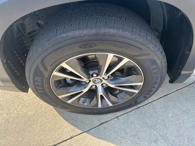 2016 Toyota Highlander XLE V6