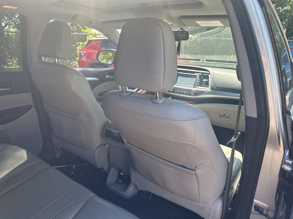 2016 Toyota Highlander XLE V6