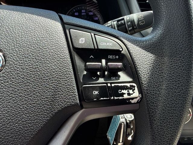 2017 Hyundai TUCSON SE