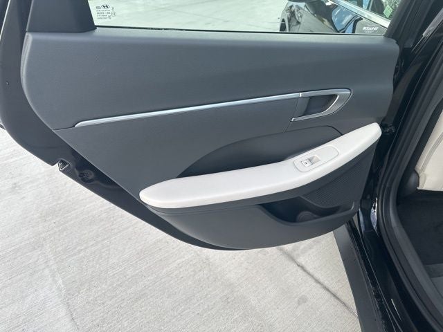 2025 Hyundai SONATA SE