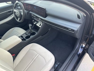 2025 Hyundai SONATA SE