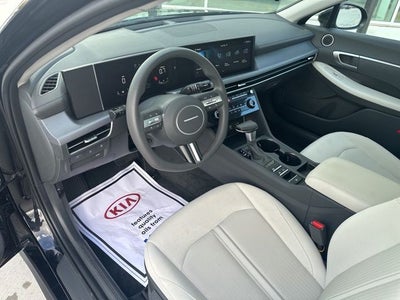 2025 Hyundai SONATA SE