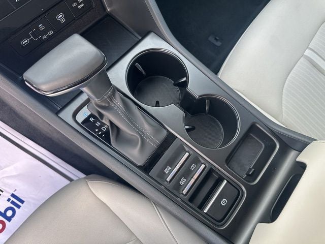 2025 Hyundai SONATA SE