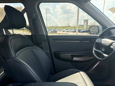 2024 Kia EV9 Light Long Range