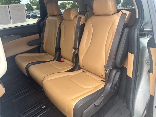 2022 Kia Carnival LXS