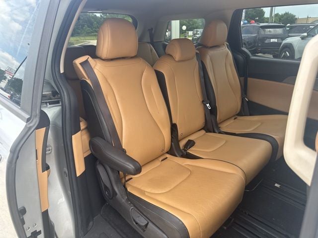 2022 Kia Carnival LXS