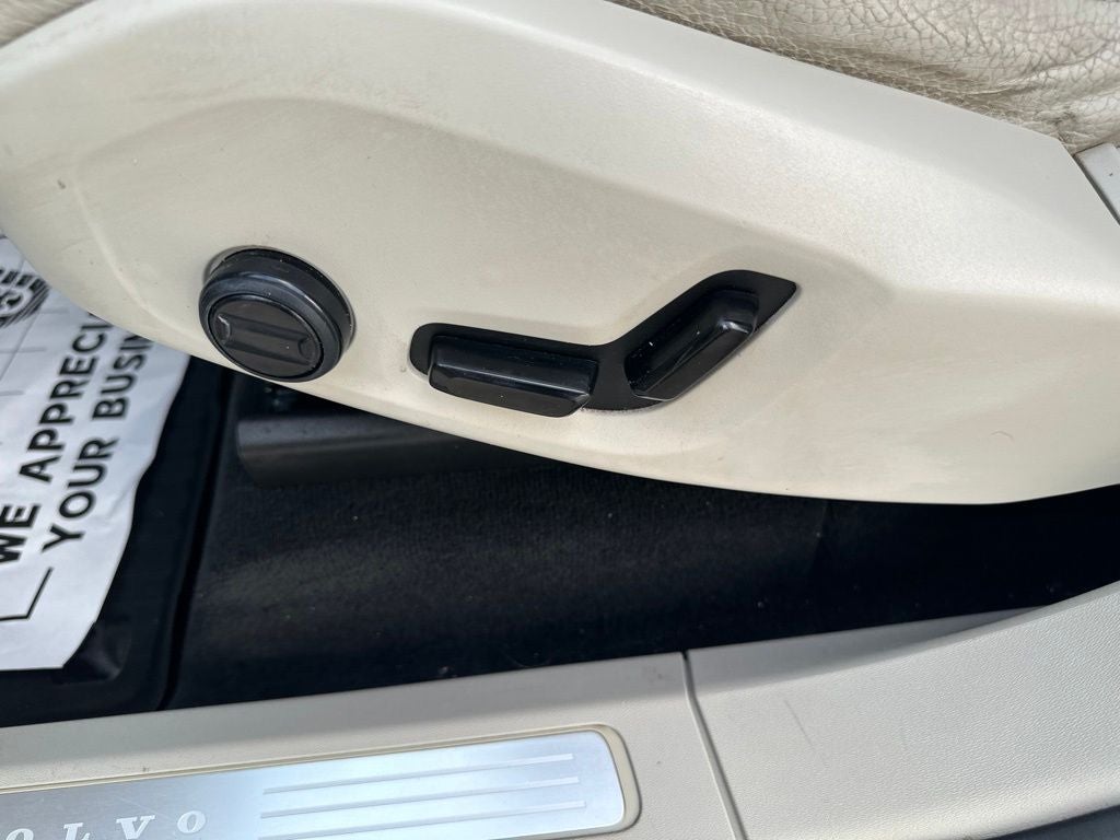 2019 Volvo XC90 T5 Momentum