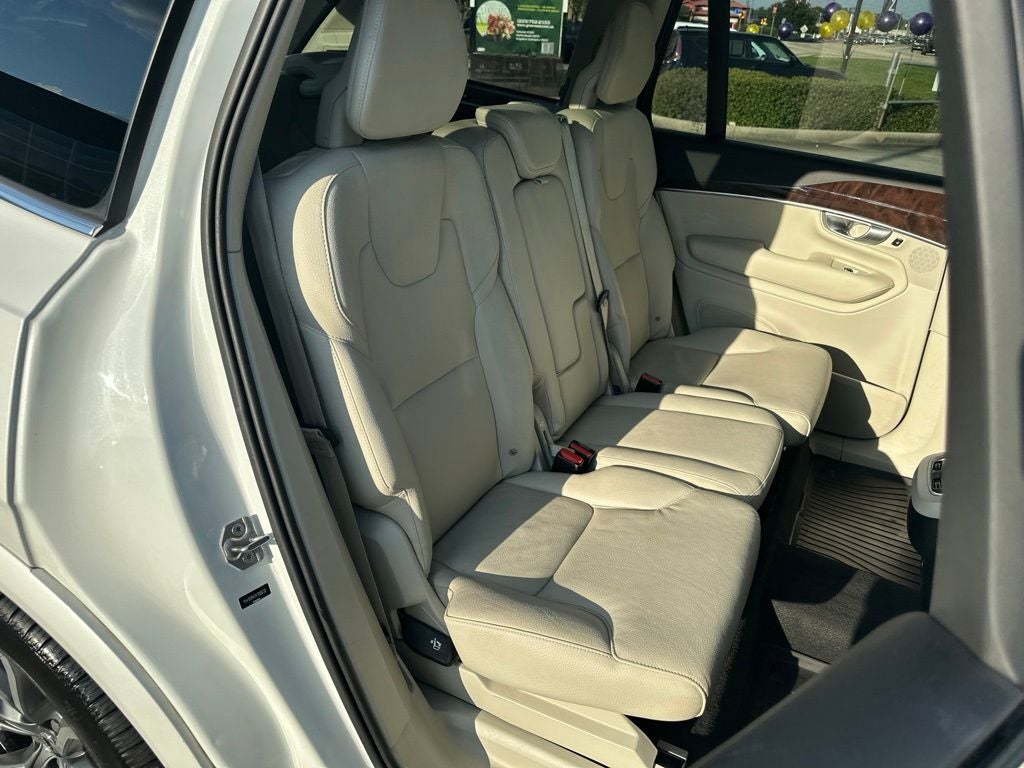 2019 Volvo XC90 T5 Momentum