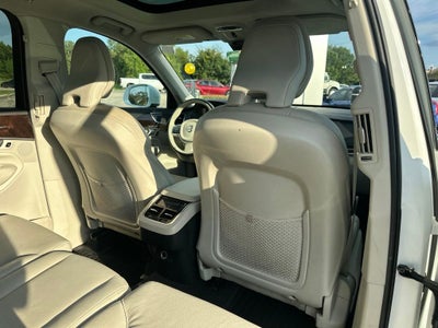 2019 Volvo XC90 T5 Momentum