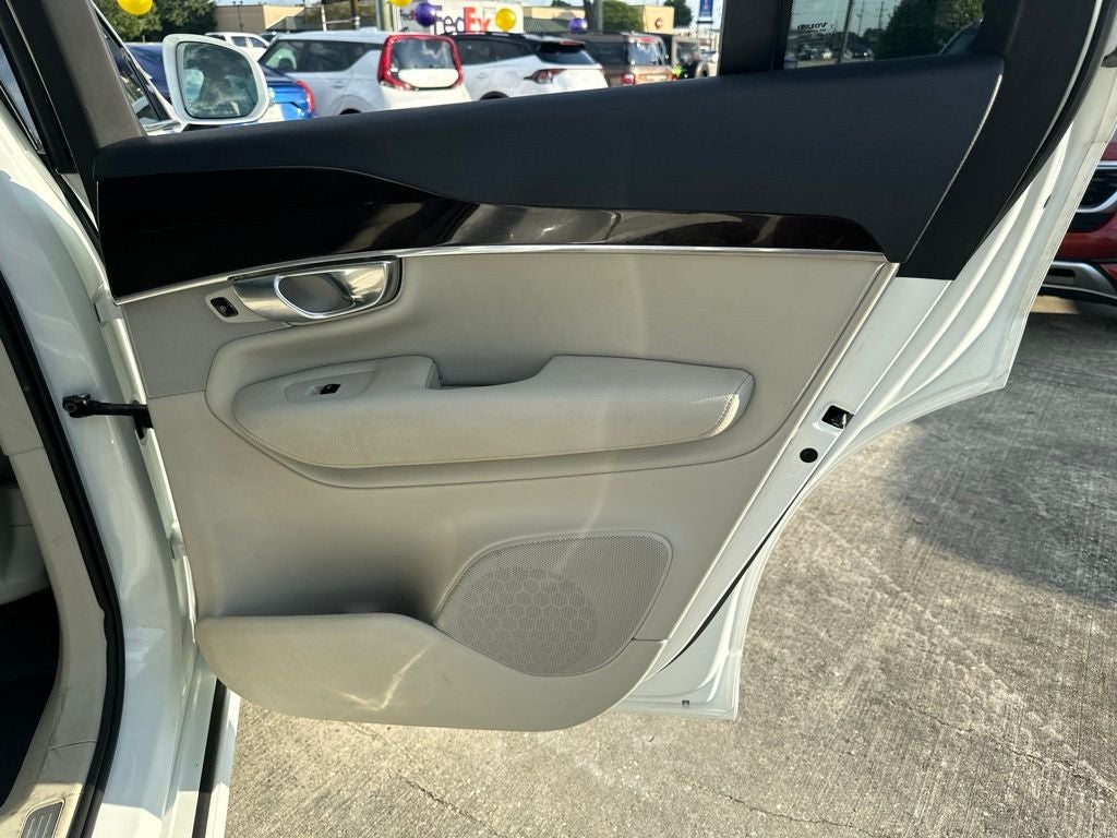 2019 Volvo XC90 T5 Momentum