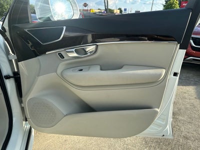 2019 Volvo XC90 T5 Momentum
