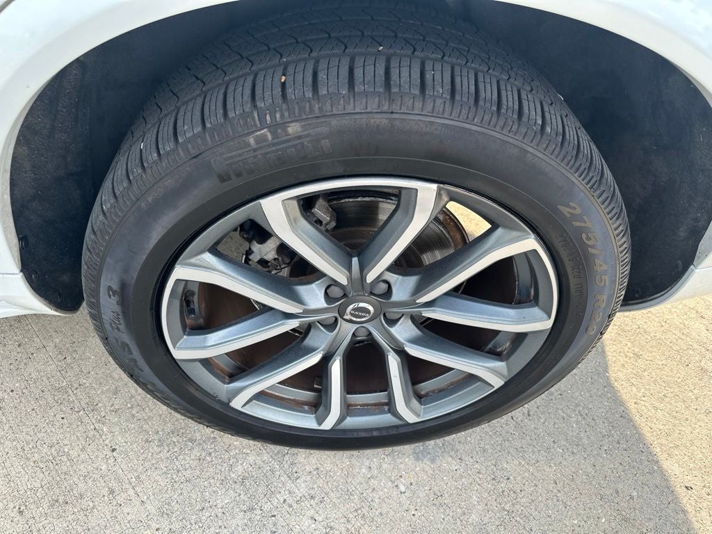 2019 Volvo XC90 T5 Momentum