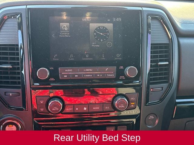 2024 Nissan Titan SV