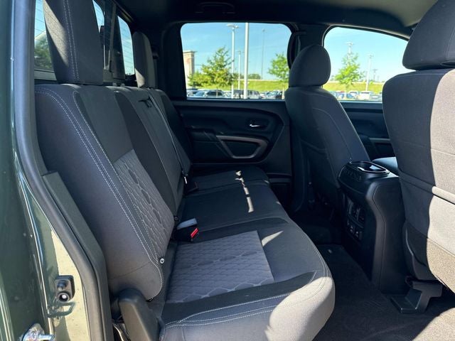 2024 Nissan Titan SV
