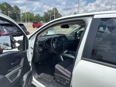 2024 Nissan Titan SV