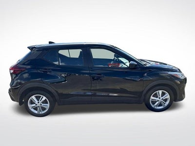 2022 Nissan Kicks S