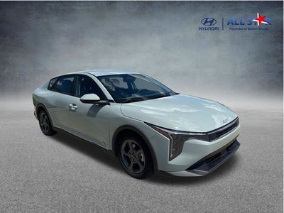 2025 Kia K4 LXS