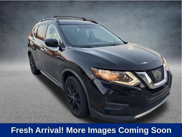 2017 Nissan Rogue SV FWD's photo