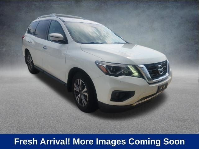 2017 Nissan Pathfinder SV