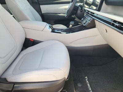 2026 Hyundai TUCSON SE