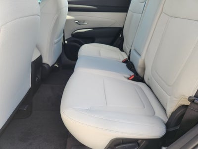 2026 Hyundai TUCSON SE
