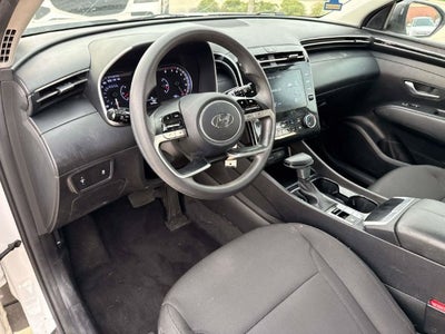 2023 Hyundai TUCSON SE