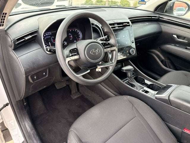 2023 Hyundai TUCSON SE