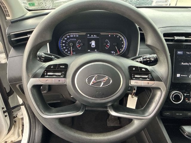 2023 Hyundai TUCSON SE