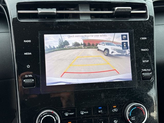 2023 Hyundai TUCSON SE