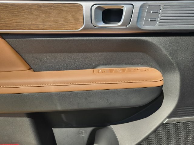 2027 Hyundai SANTA FE Limited 6P