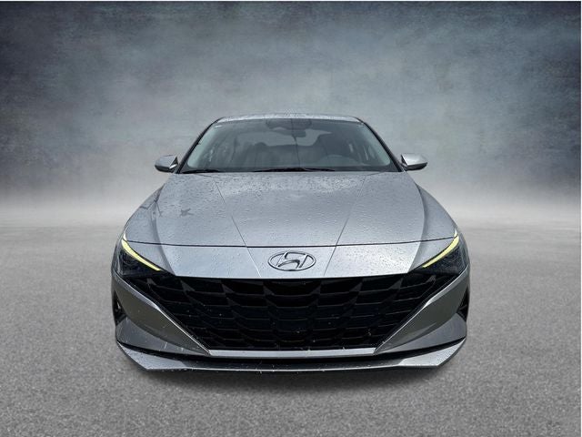 2022 Hyundai ELANTRA SE