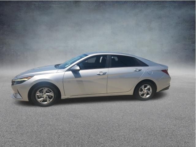 2022 Hyundai ELANTRA SE