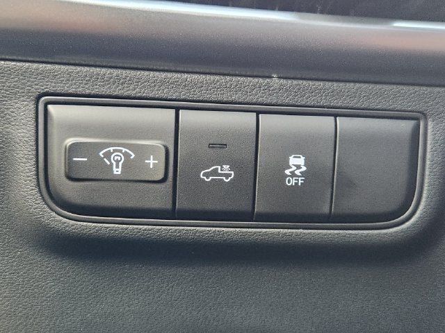 2027 Hyundai SANTA CRUZ SEL Activity