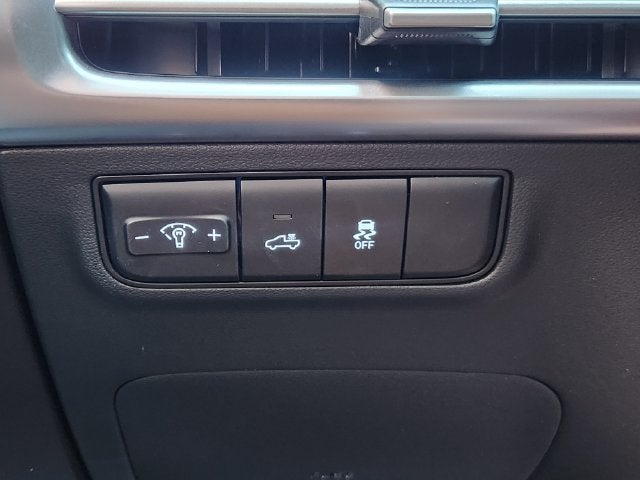 2027 Hyundai SANTA CRUZ SEL Activity