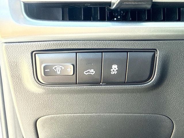 2027 Hyundai SANTA CRUZ SEL Activity