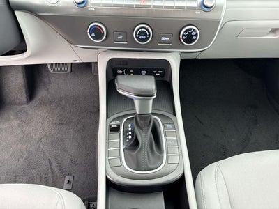 2026 Hyundai KONA SE