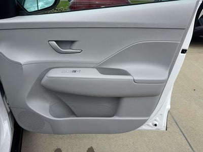 2026 Hyundai KONA SE
