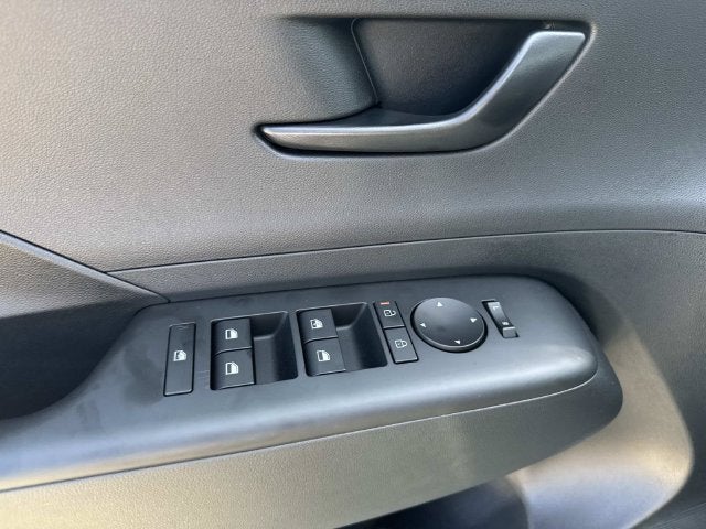 2027 Hyundai KONA SE