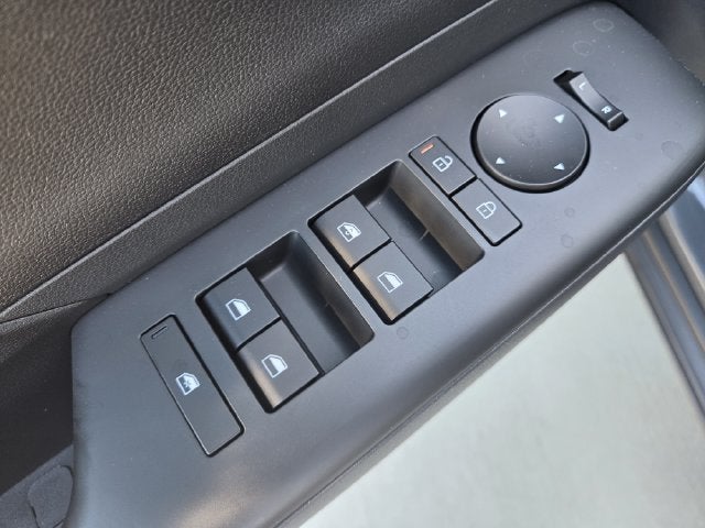 2027 Hyundai KONA SE
