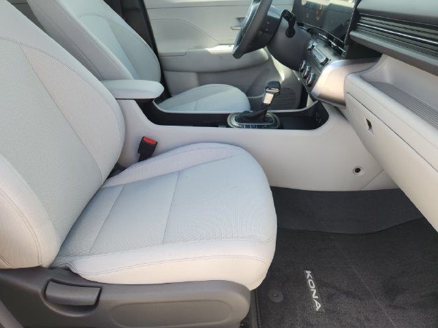 2027 Hyundai KONA SE
